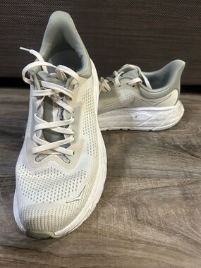 Hoka Arahi 7 Men's Running Shoes
